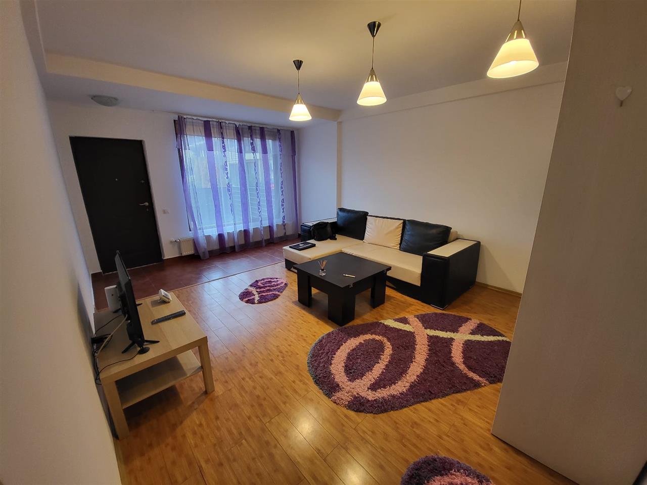 Vanzare apartament 3 camere