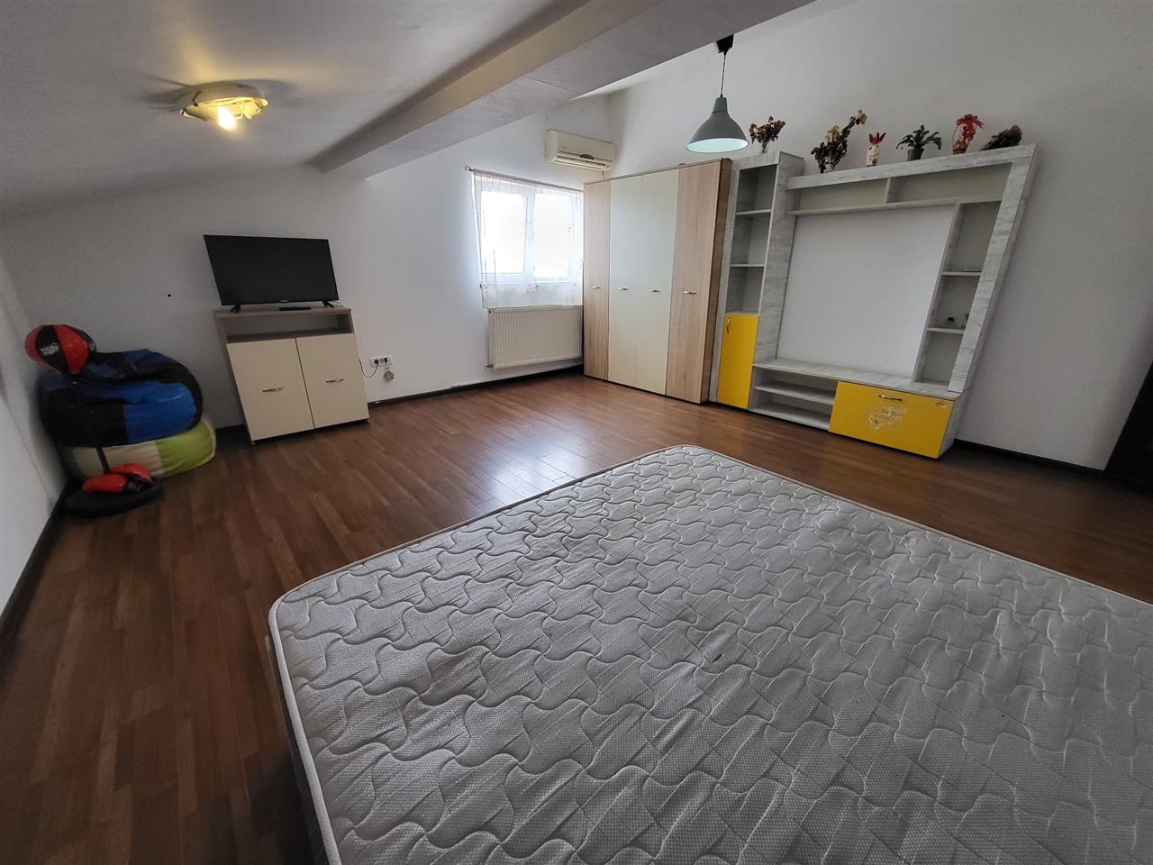 Vanzare apartament 2 camere Rezervelor 89